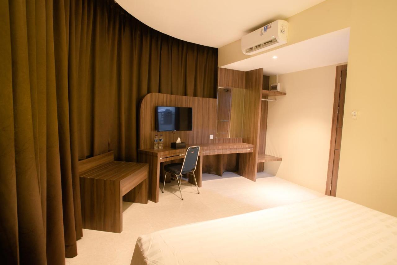 Ak Hotel Nagoya Hill Batam Dış mekan fotoğraf